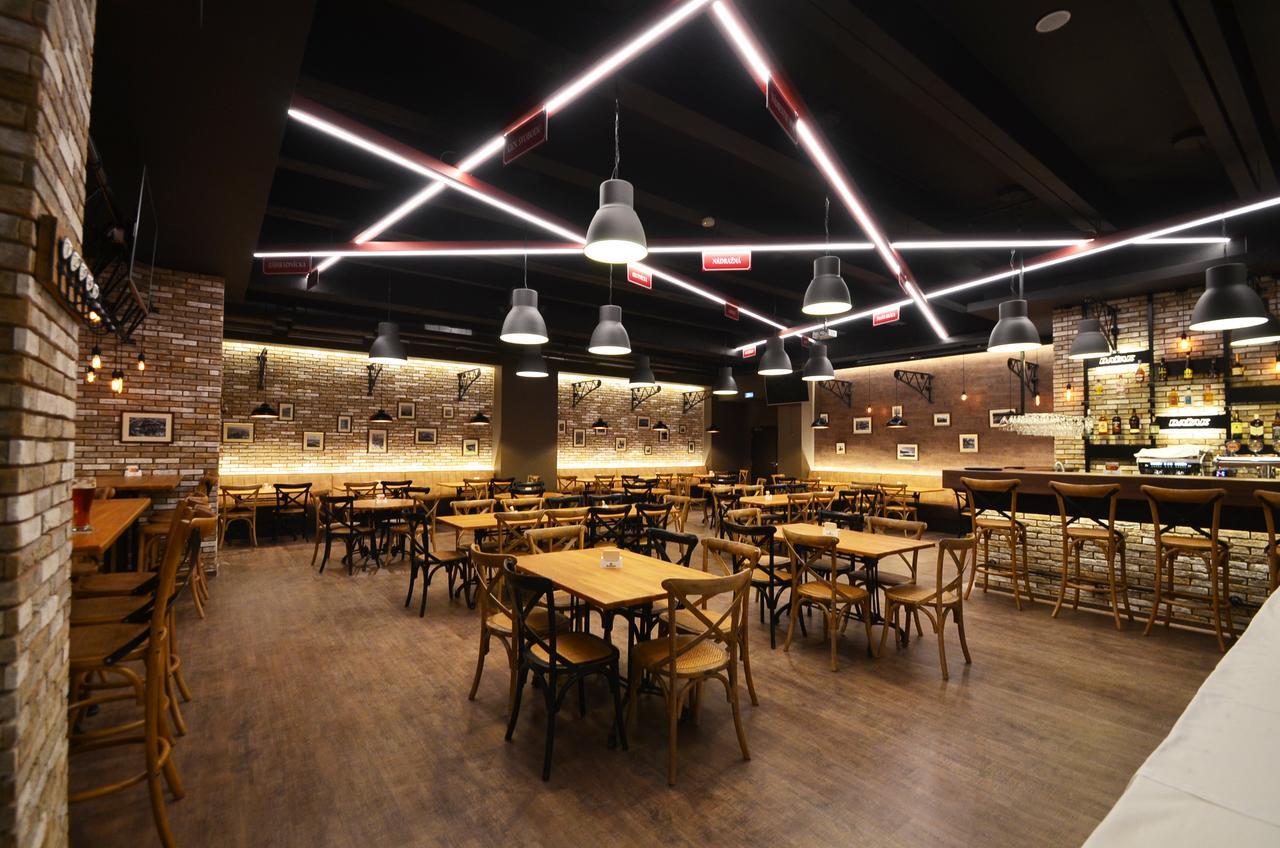 Azul Hotel & Restaurant Партизанске Экстерьер фото